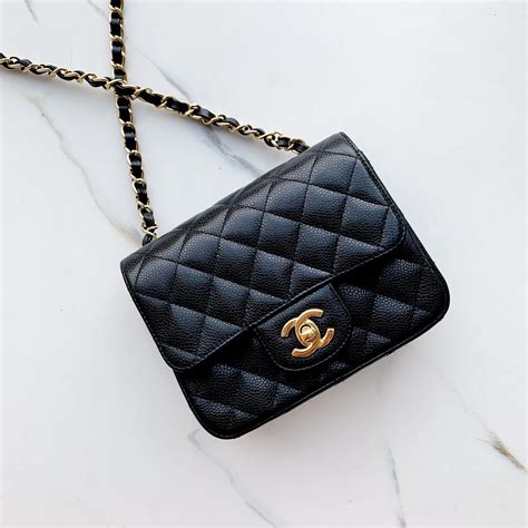 chanel mini tas.